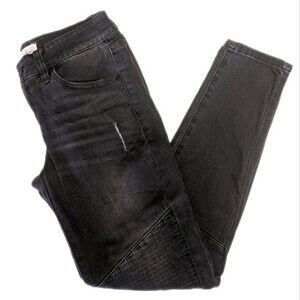 KanCan black denim distressed skinny jeans EUC 3/25